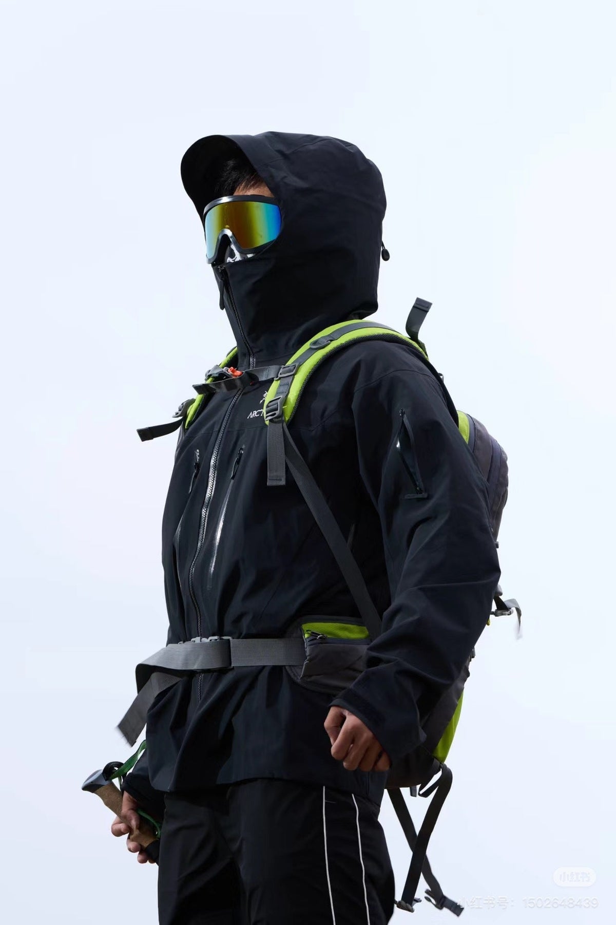 Arc'teryx Alpha SV Series Men's Waterproof Hard Shell Jacket "Black"